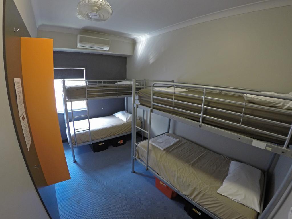 Global Backpackers Port Douglas Zimmer foto